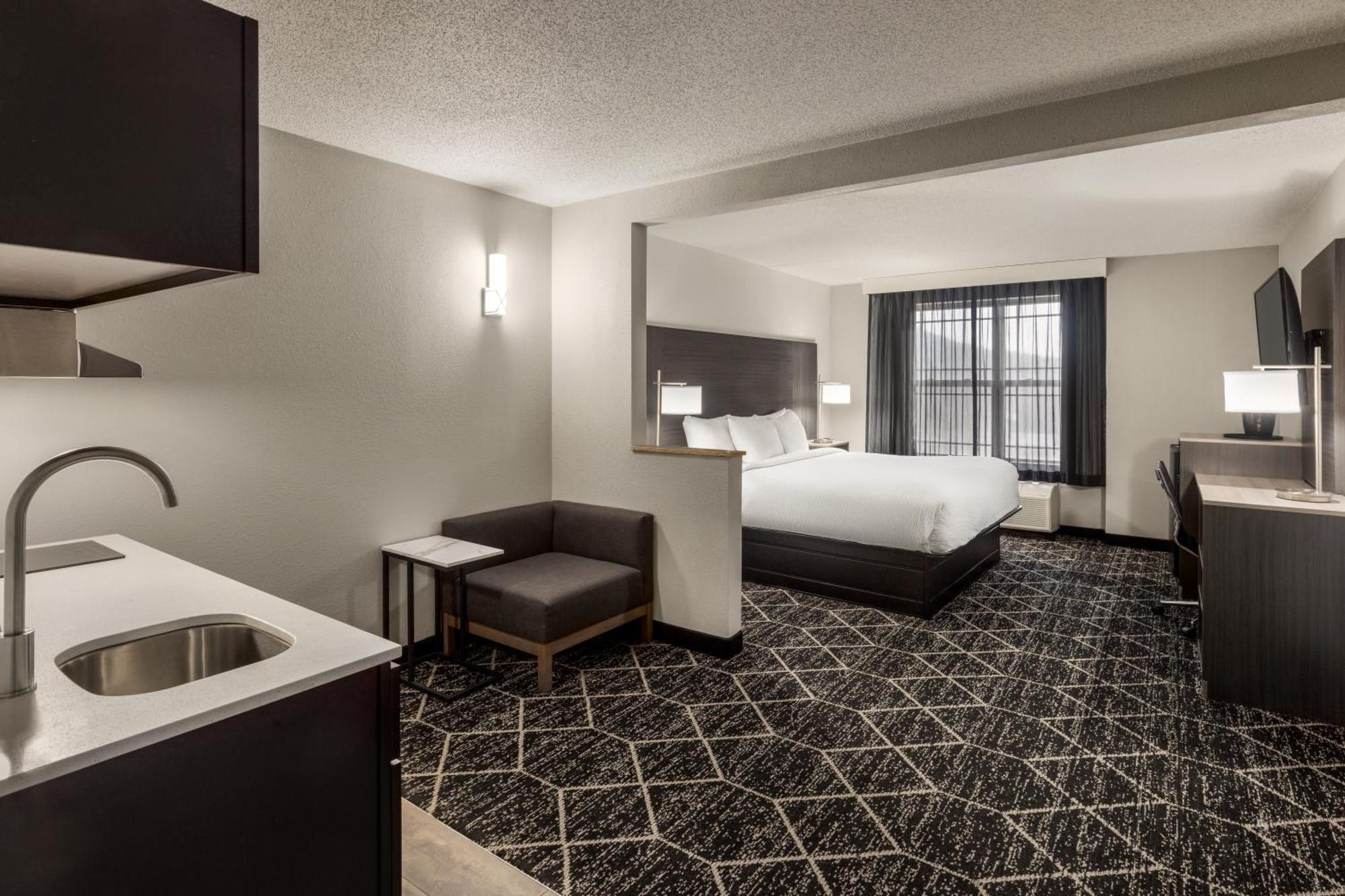 La Quinta Inn & Suites By Wyndham Lake George Eksteriør billede