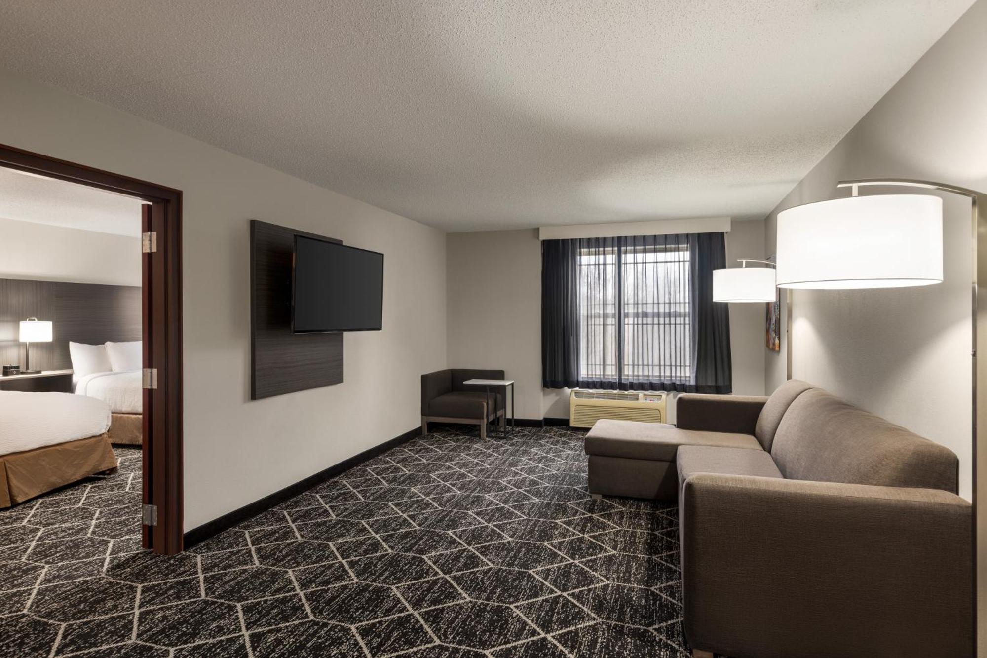 La Quinta Inn & Suites By Wyndham Lake George Eksteriør billede